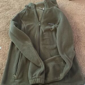 Women’s long sleeve Columbia coat